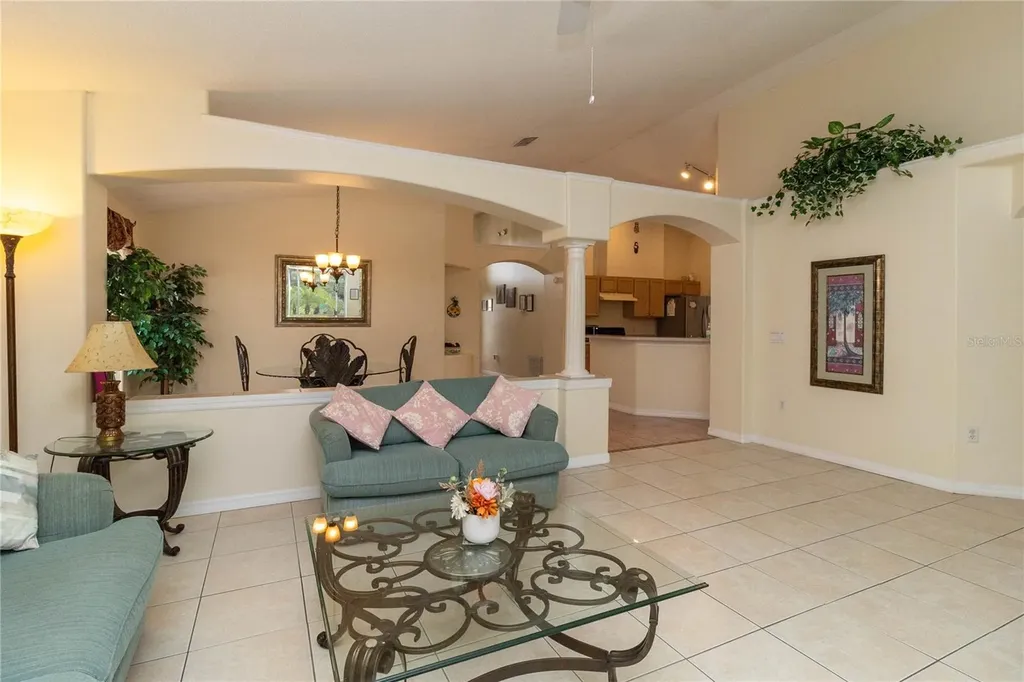 4626 Eagle Peak Drive Kissimmee FL 34746