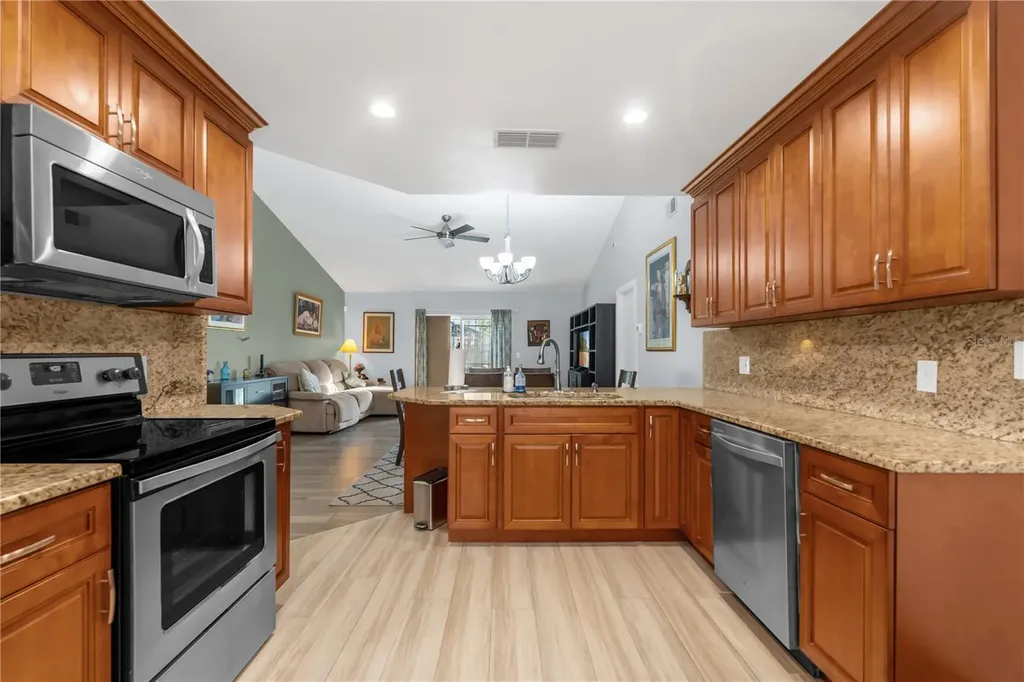7702 Legacy Lane Orlando FL 32818