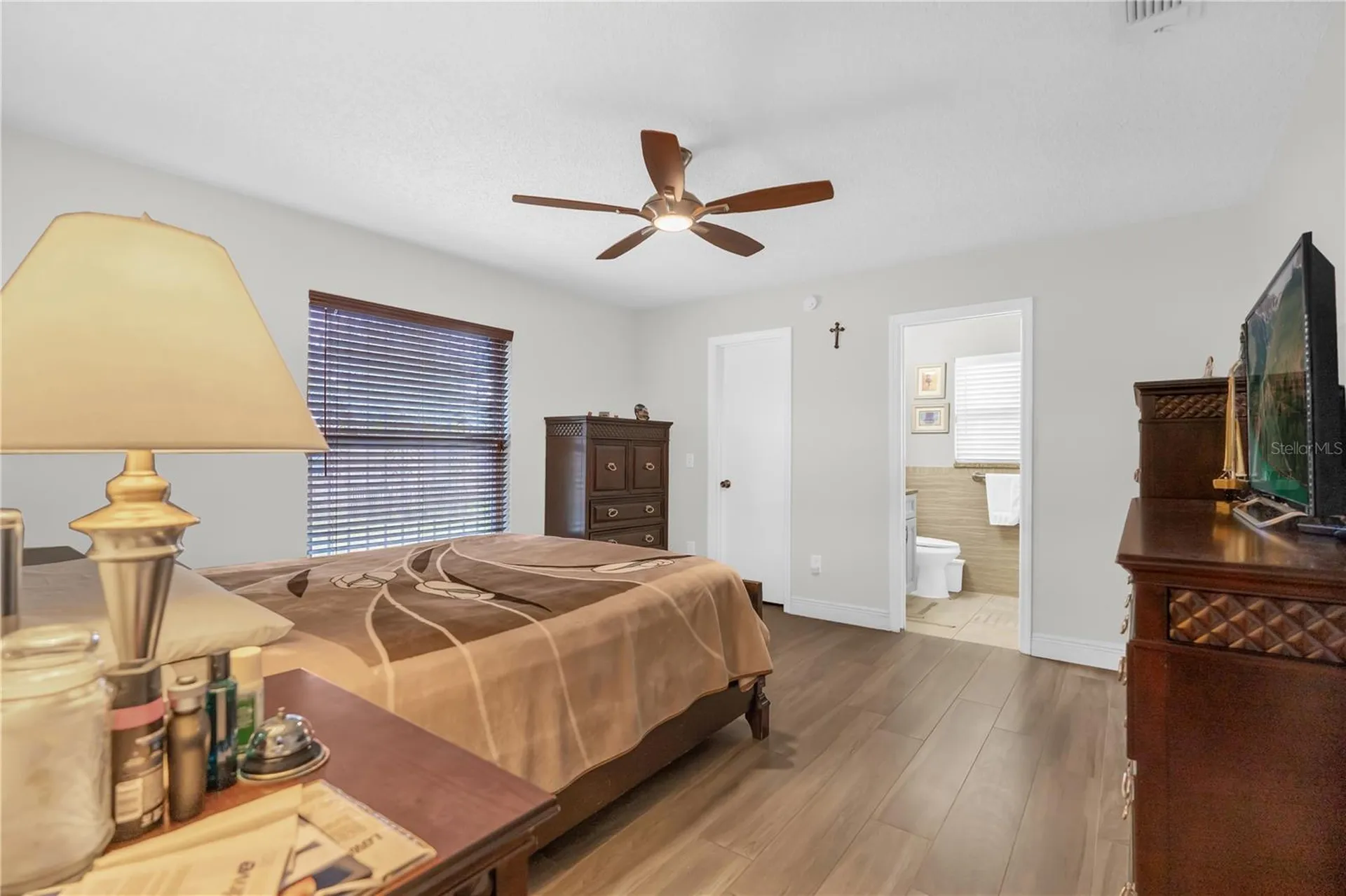 7702 Legacy Lane Orlando FL 32818