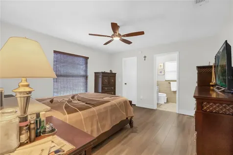 7702 Legacy Lane Orlando FL 32818