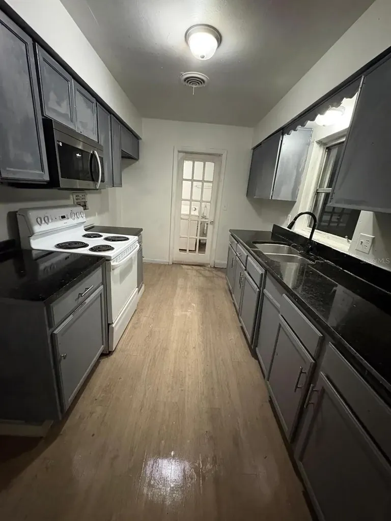 416 Sun Court Orlando FL 32805