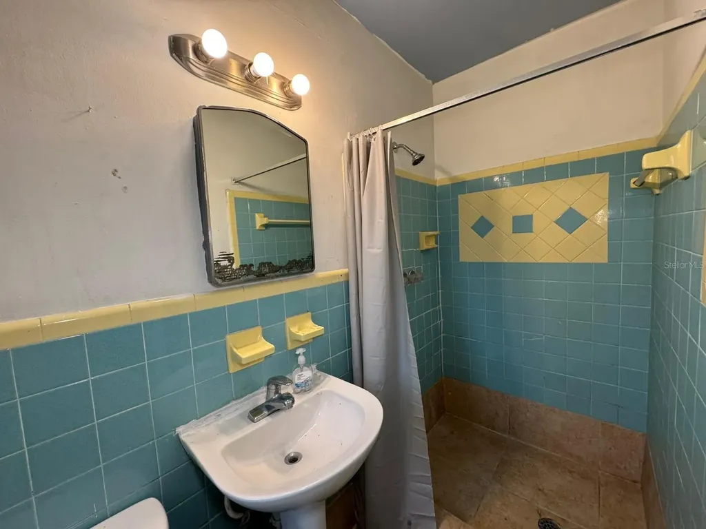 416 Sun Court Orlando FL 32805