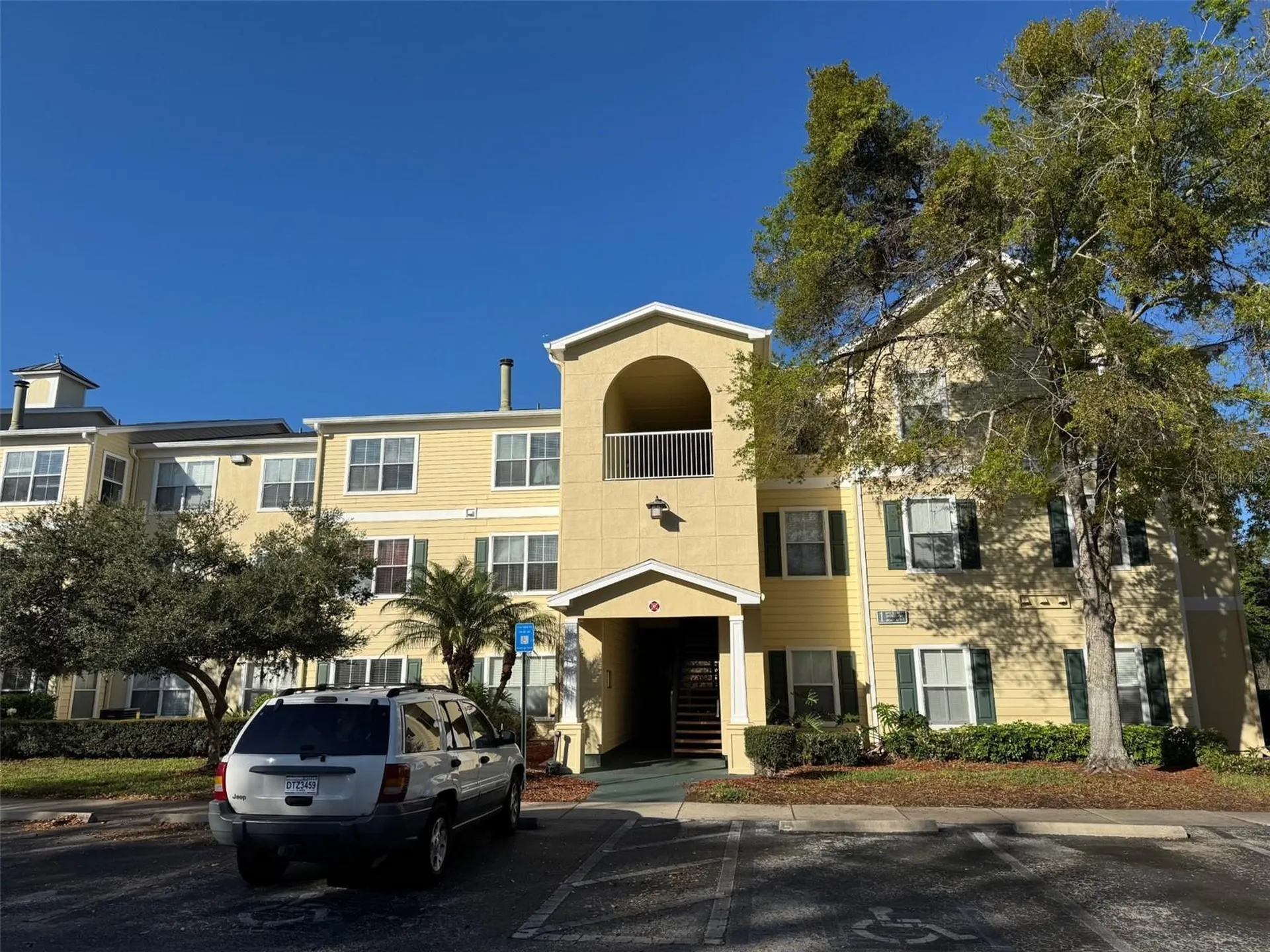 18575 Bridle Club Drive Tampa FL 33647