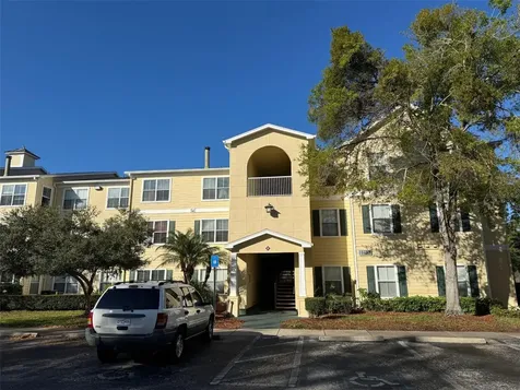 18575 Bridle Club Drive Tampa FL 33647
