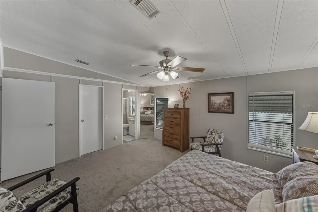 35122 Mcculloughs Leap Zephyrhills FL 33541