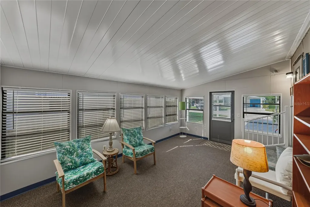 35122 Mcculloughs Leap Zephyrhills FL 33541