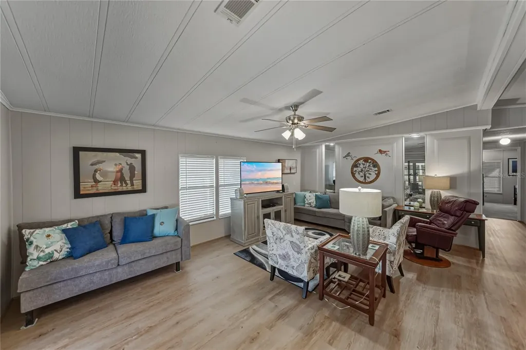 35122 Mcculloughs Leap Zephyrhills FL 33541