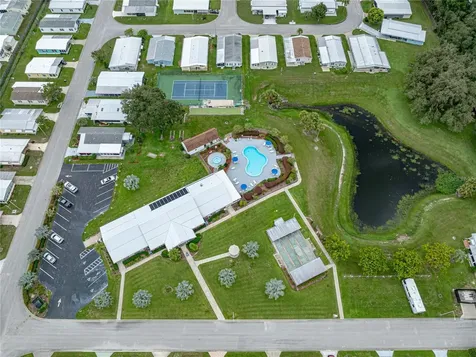 35122 Mcculloughs Leap Zephyrhills FL 33541