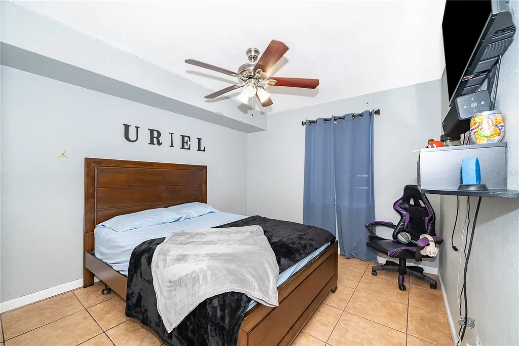 944 Halstead Street Deltona FL 32725
