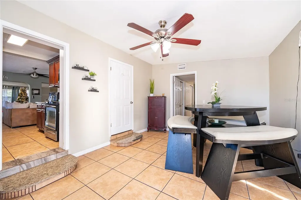 944 Halstead Street Deltona FL 32725