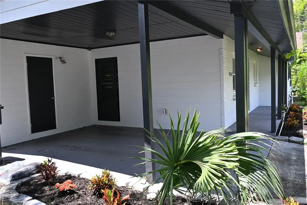 8609 Driftwood Drive Tampa FL 33615