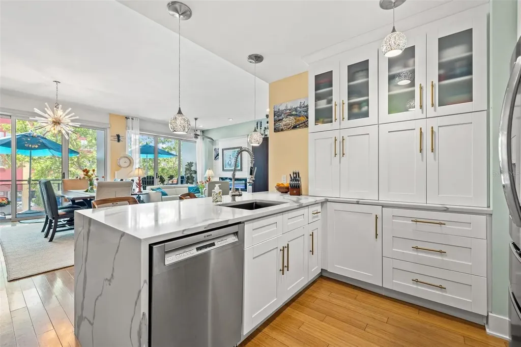 475 2nd Street N St Petersburg FL 33701