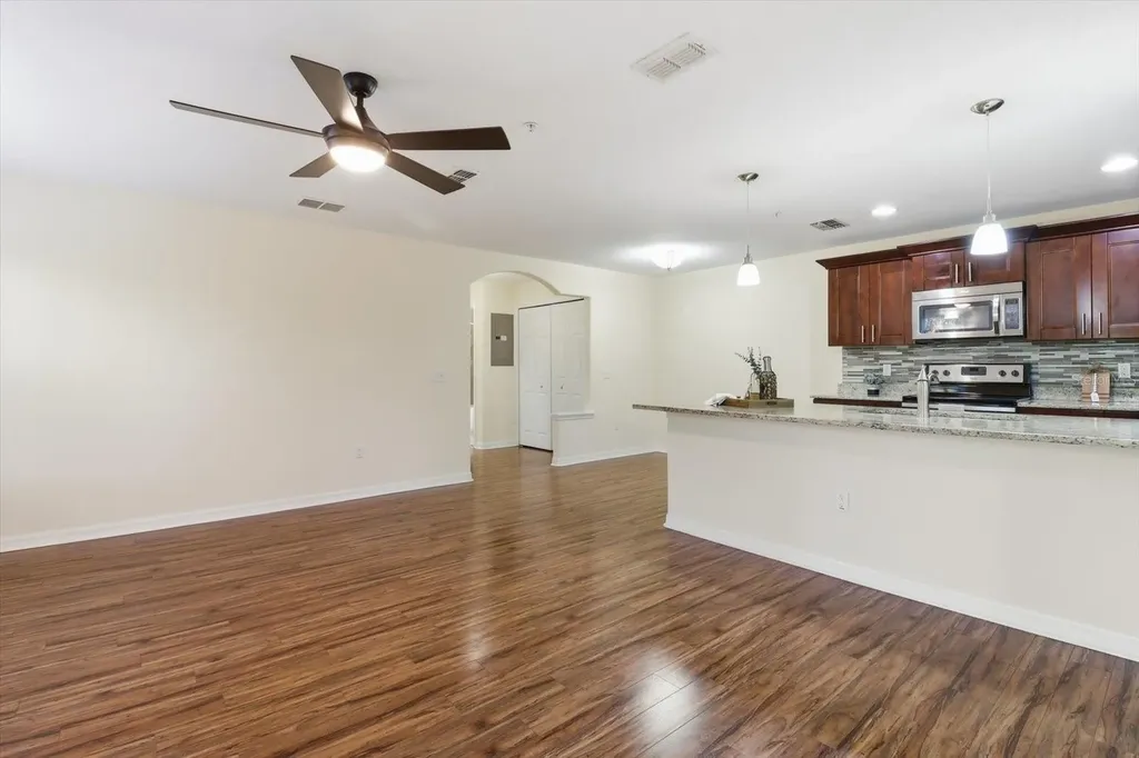5041 Royal Palms Way New Port Richey FL 34652