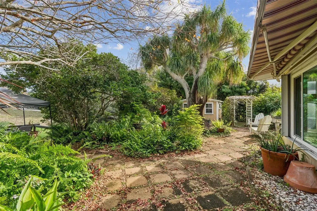 1399 Embassy Drive Clearwater FL 33764