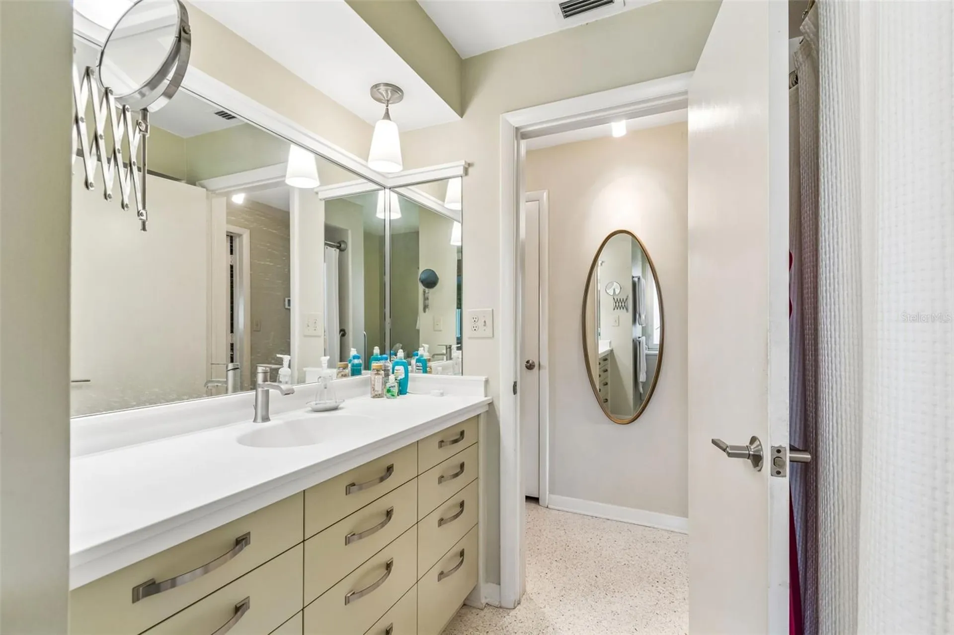 1399 Embassy Drive Clearwater FL 33764