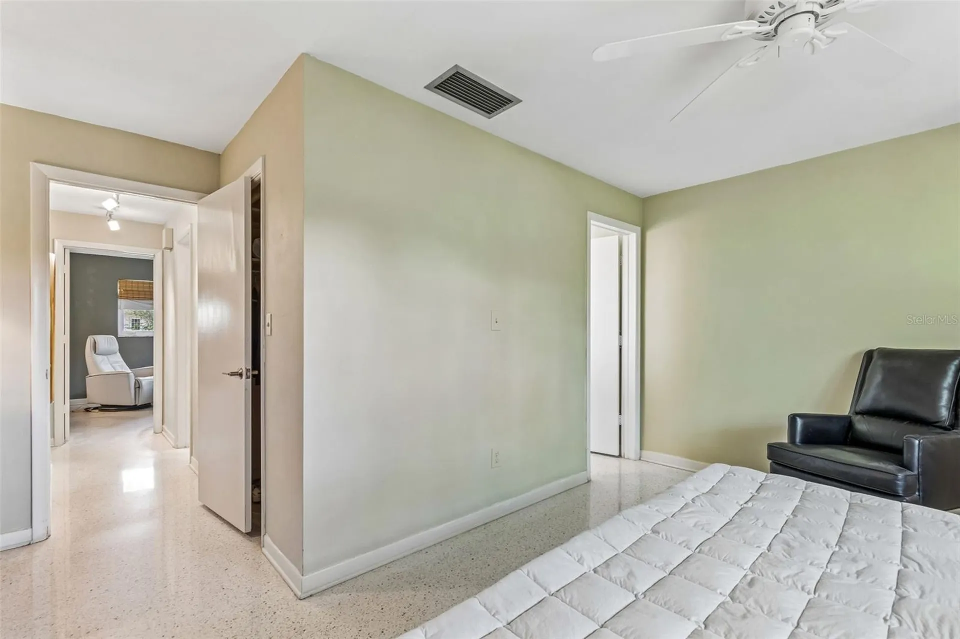 1399 Embassy Drive Clearwater FL 33764