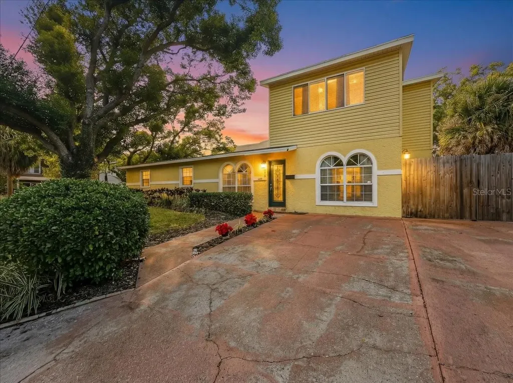 2801 W San Isidro Street Tampa FL 33629
