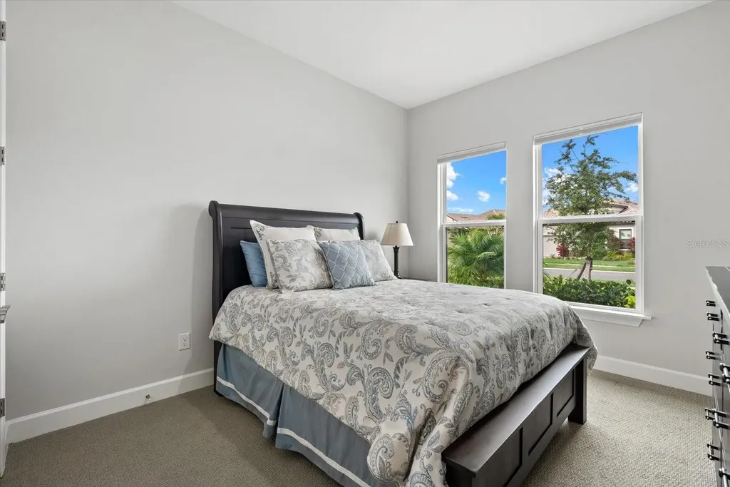 10128 Morning Mist Lane Sarasota FL 34241