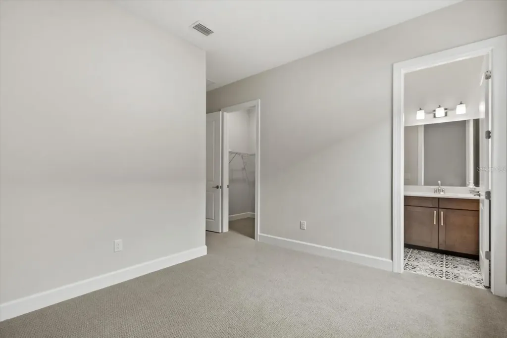 10128 Morning Mist Lane Sarasota FL 34241