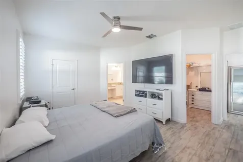 2391 Natoma Boulevard Mount Dora FL 32757