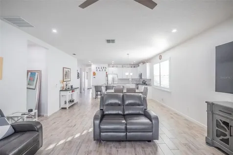 2391 Natoma Boulevard Mount Dora FL 32757