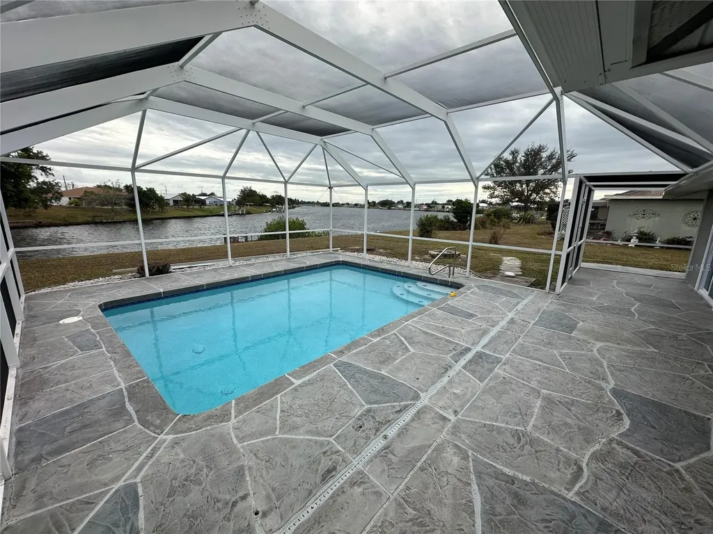 717 Crestview Circle NW Port Charlotte FL 33948