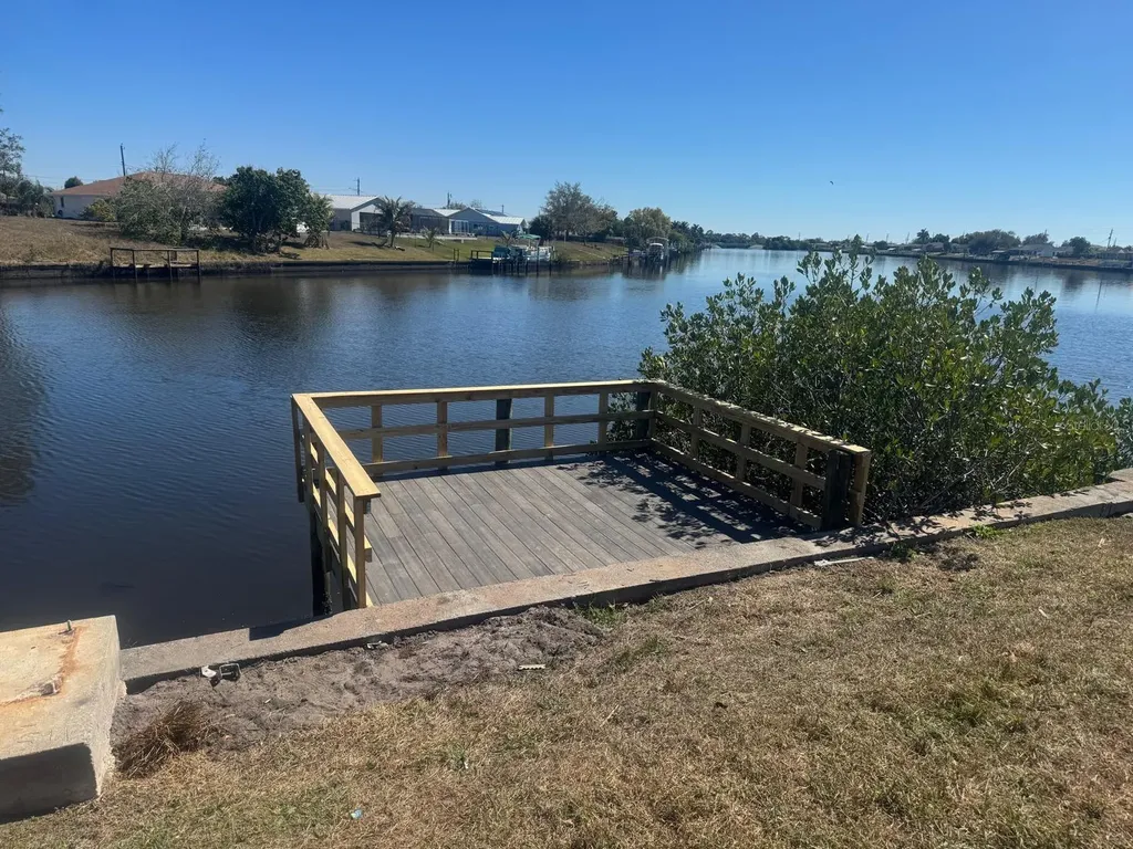 717 Crestview Circle NW Port Charlotte FL 33948