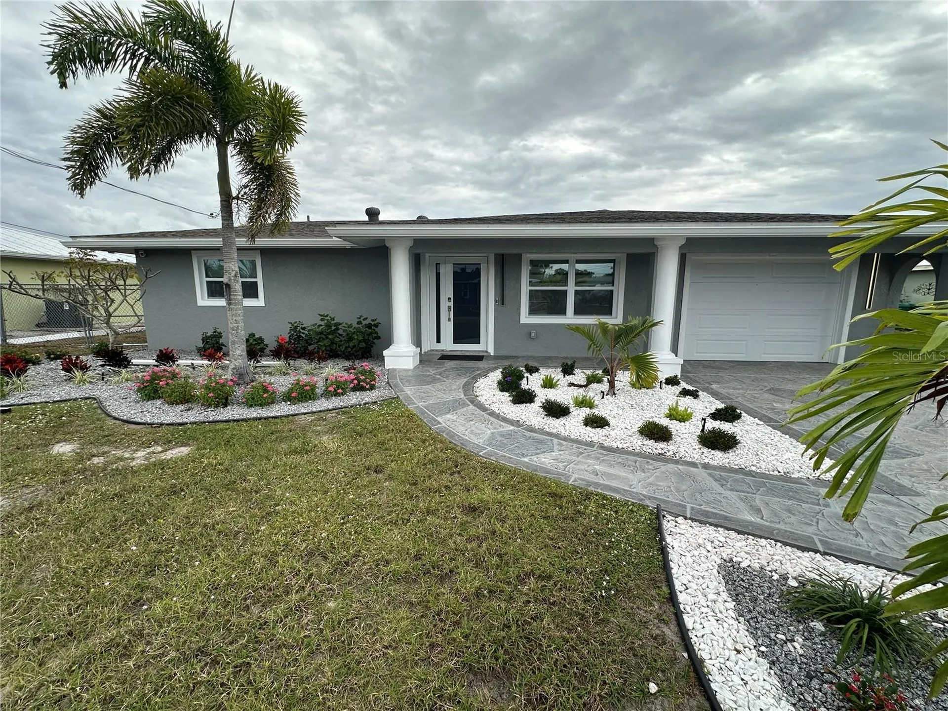717 Crestview Circle NW Port Charlotte FL 33948