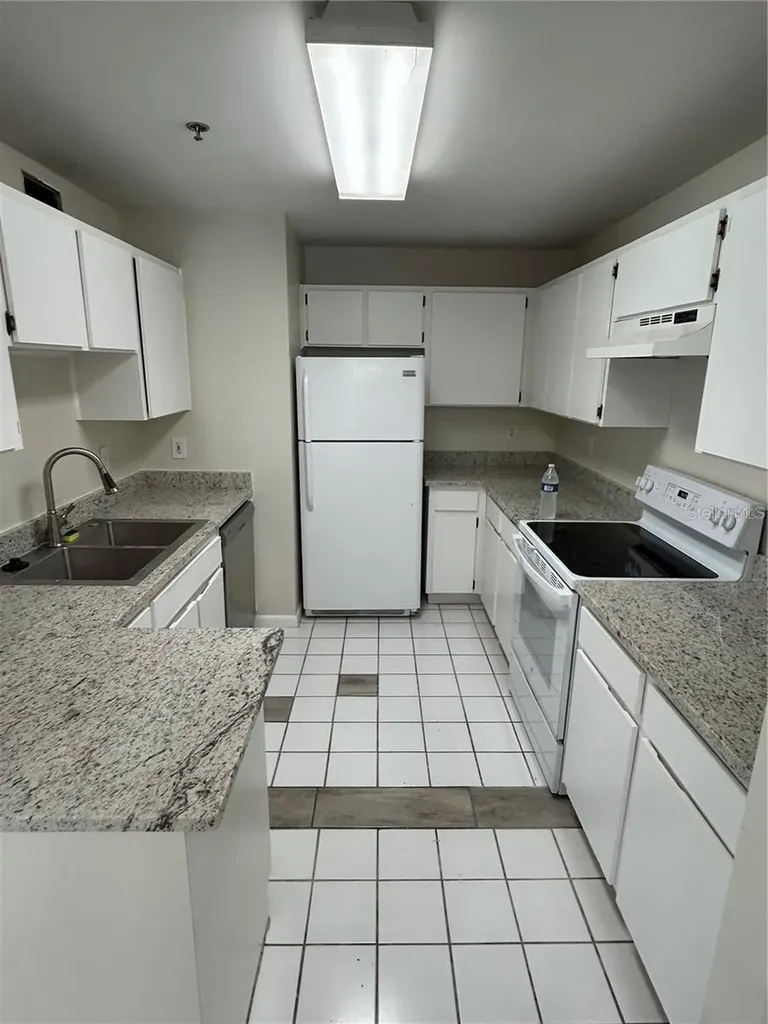 3002 W Cleveland Street Tampa FL 33609