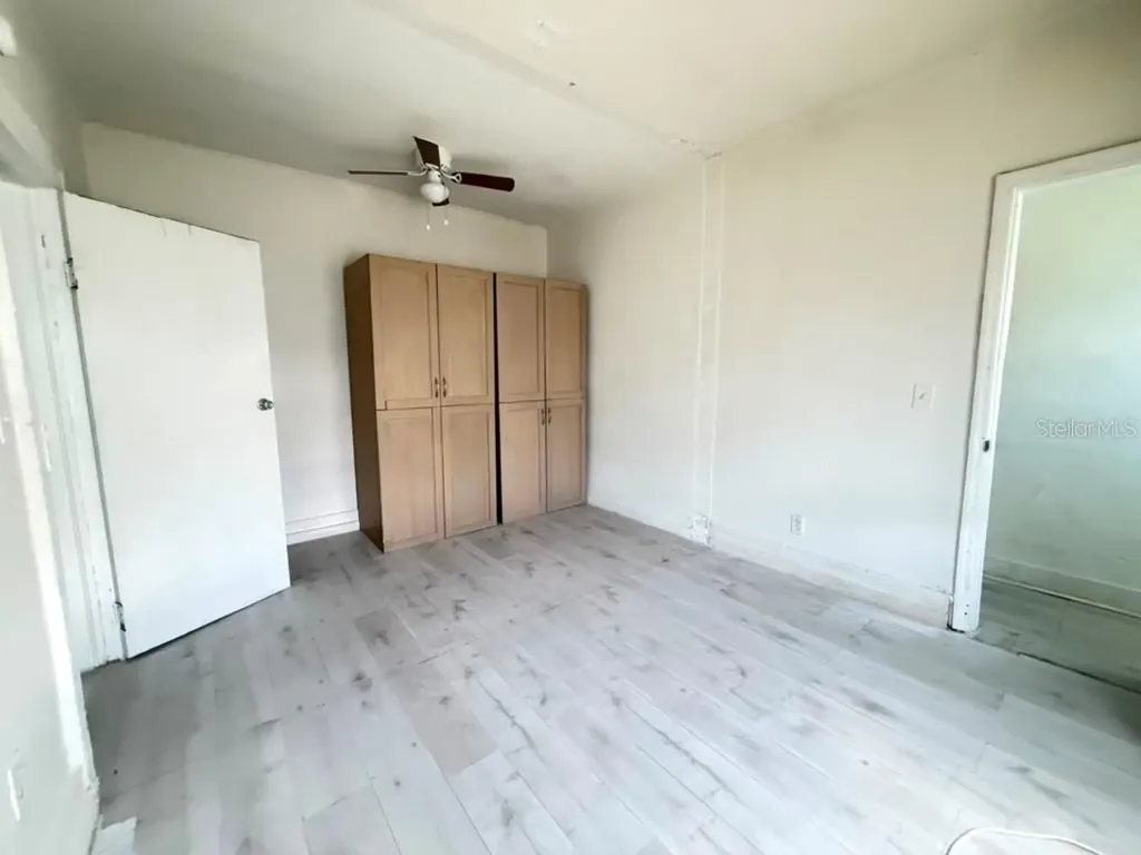 4427 Raleight Street Orlando FL 32811