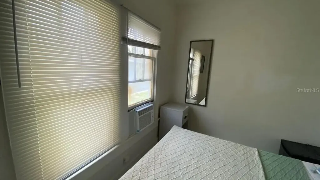 4427 Raleight Street Orlando FL 32811