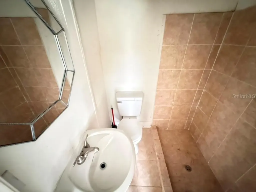 4427 Raleight Street Orlando FL 32811