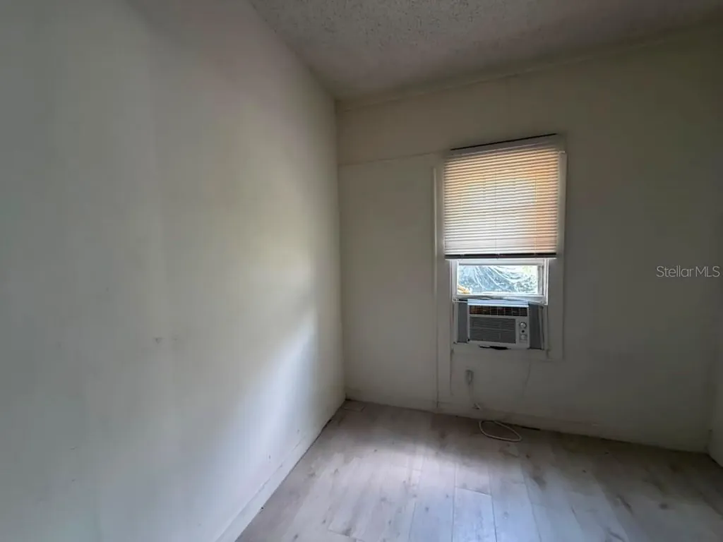 4427 Raleight Street Orlando FL 32811