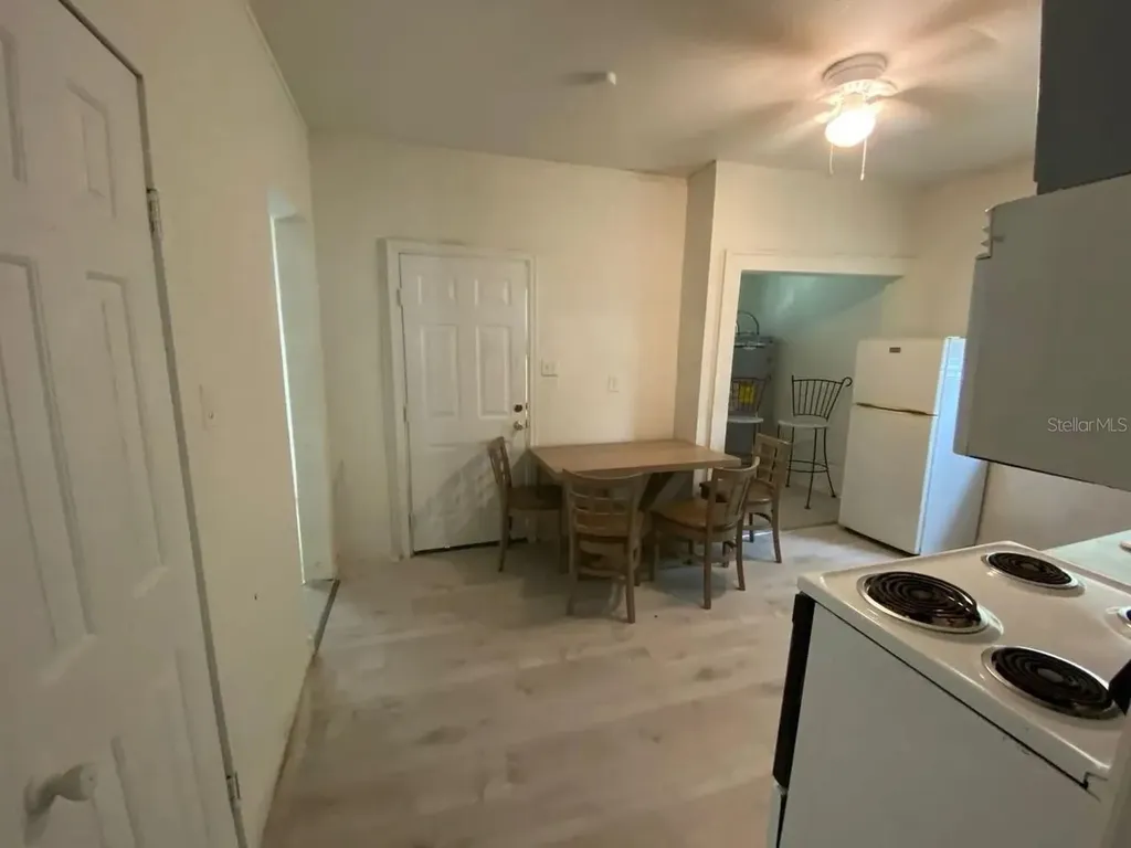 4427 Raleight Street Orlando FL 32811