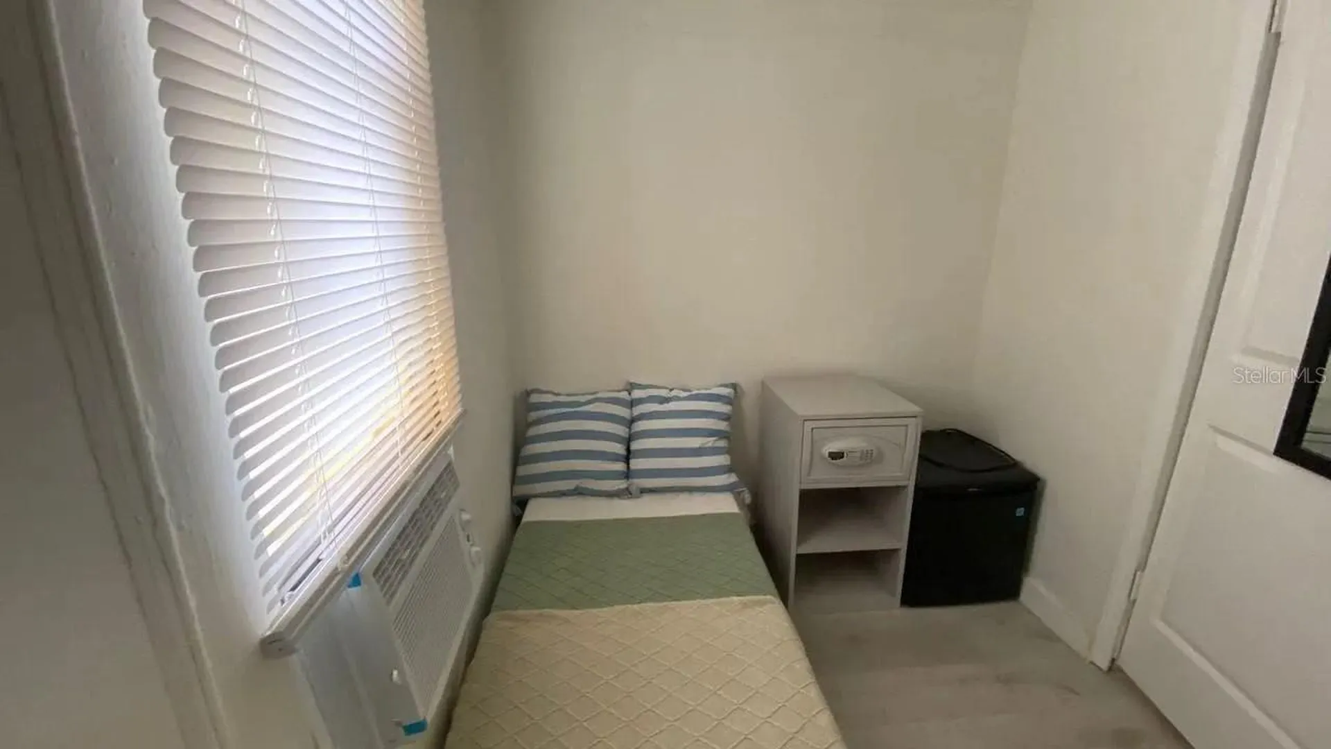 4427 Raleight Street Orlando FL 32811