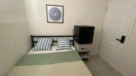 4427 Raleight Street Orlando FL 32811