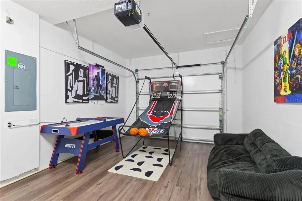 953 Splash Shot Davenport FL 33836