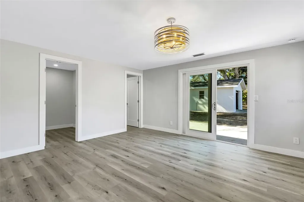 218 32nd Street W Bradenton FL 34205