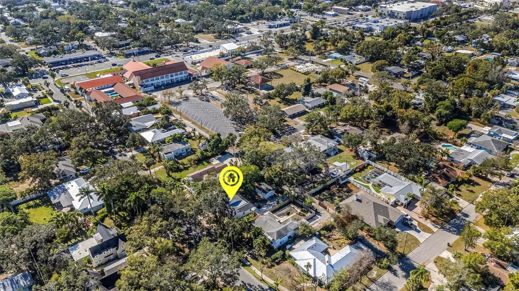 218 32nd Street W Bradenton FL 34205