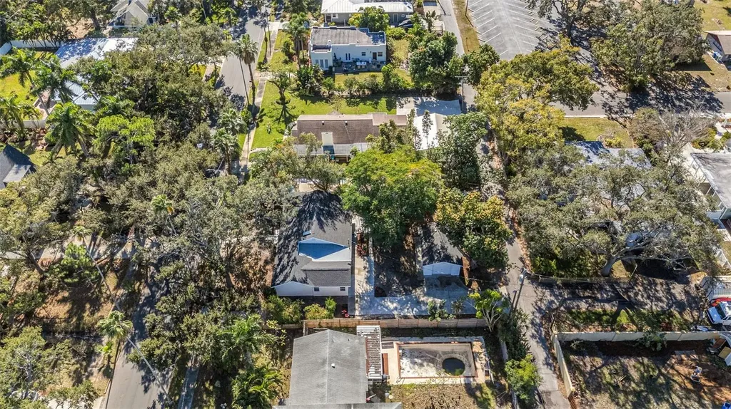 218 32nd Street W Bradenton FL 34205