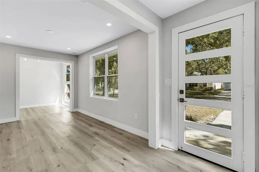 218 32nd Street W Bradenton FL 34205