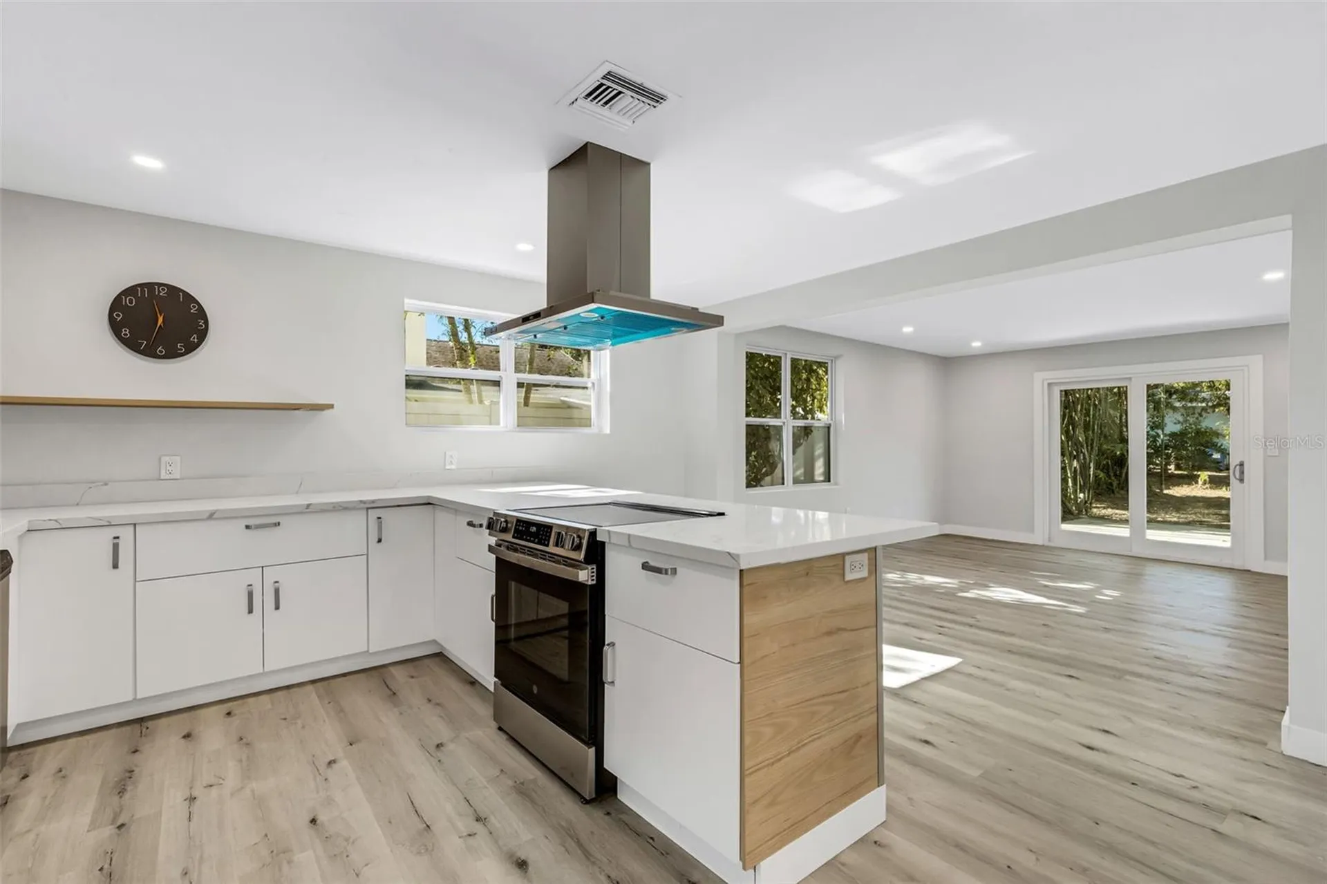 218 32nd Street W Bradenton FL 34205