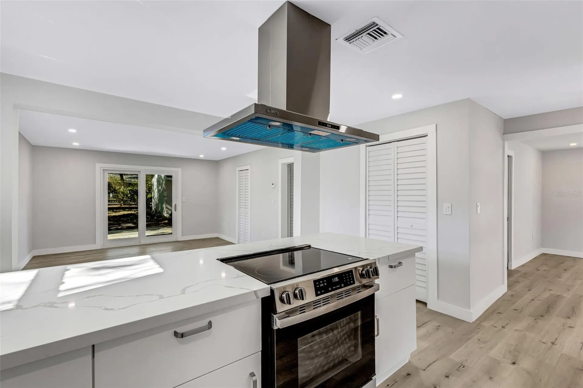 218 32nd Street W Bradenton FL 34205