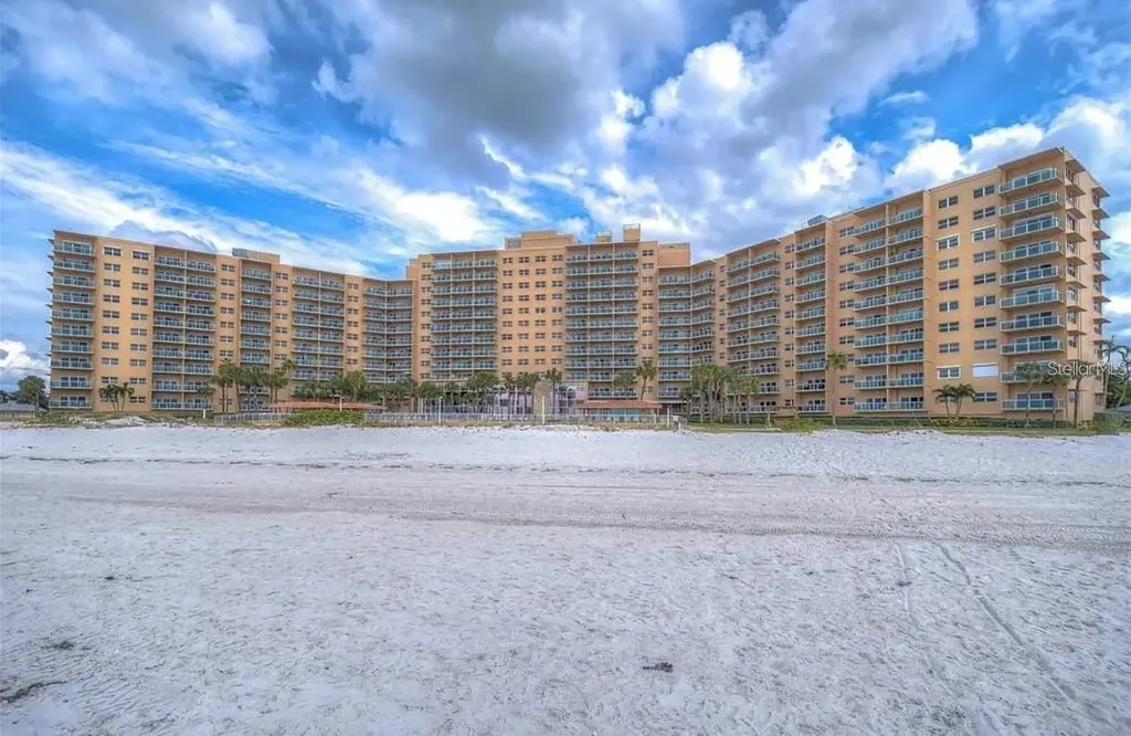 880 Mandalay Avenue Clearwater FL 33767
