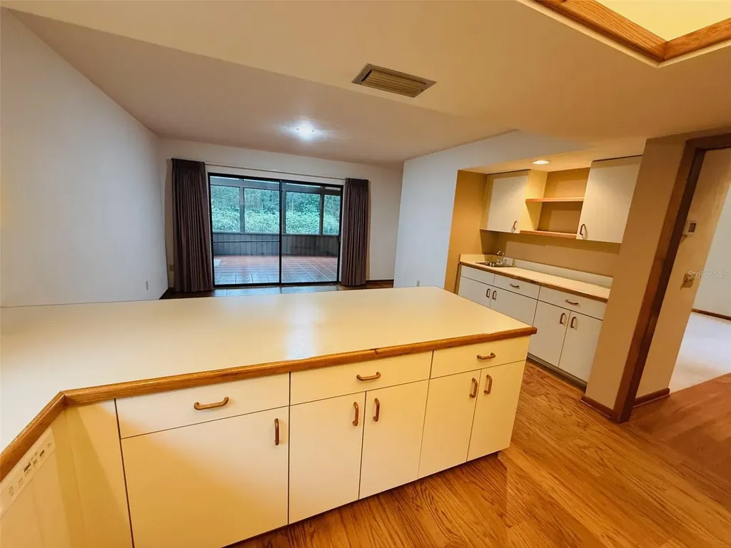 2435 NW 27th Place Gainesville FL 32605