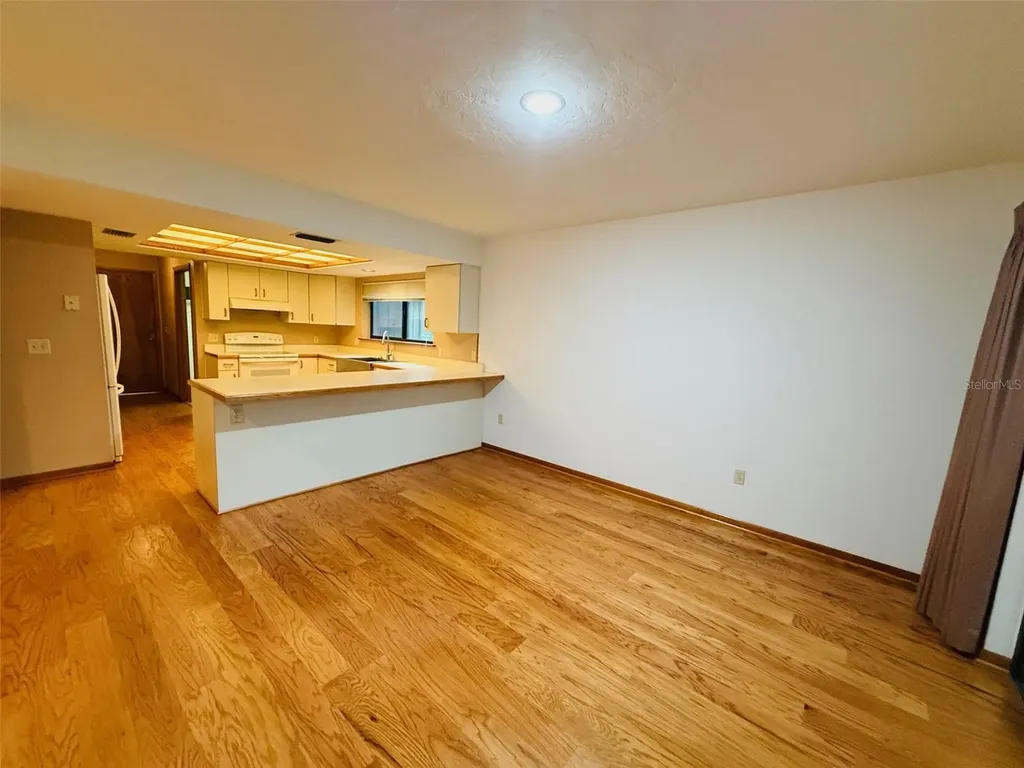 2435 NW 27th Place Gainesville FL 32605