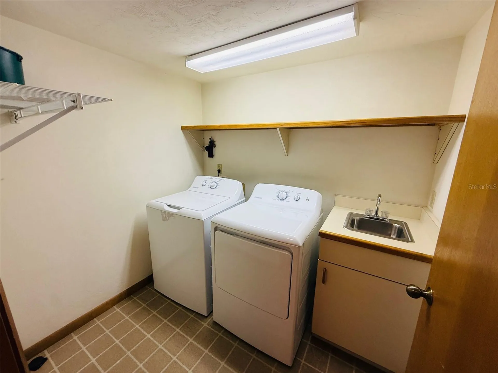 2435 NW 27th Place Gainesville FL 32605