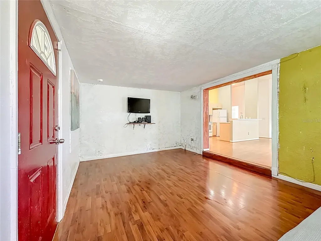 1926 29th Avenue N St Petersburg FL 33713