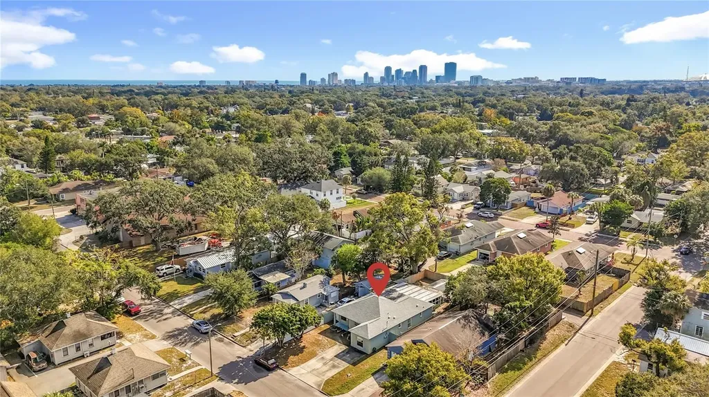 1926 29th Avenue N St Petersburg FL 33713