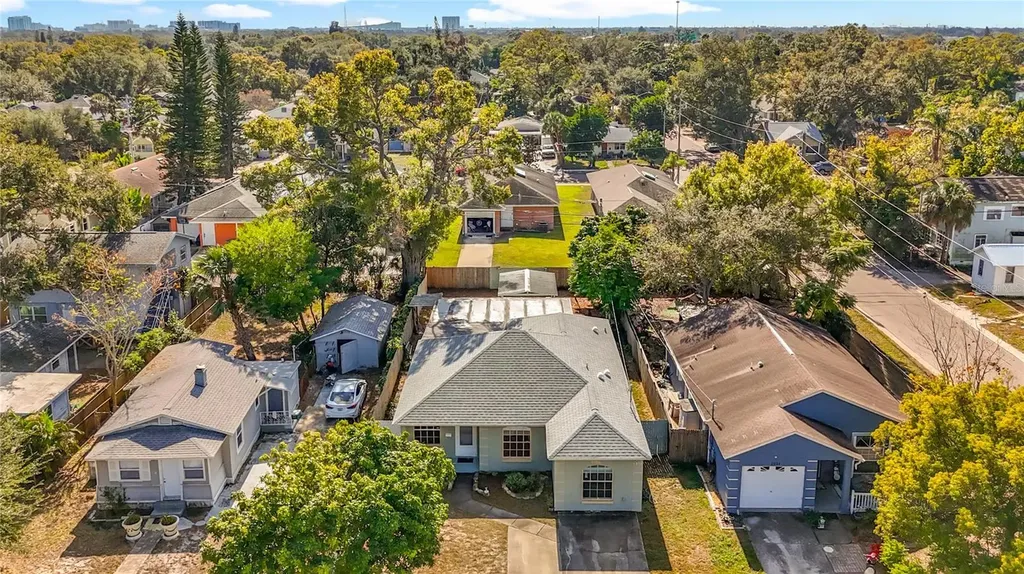 1926 29th Avenue N St Petersburg FL 33713